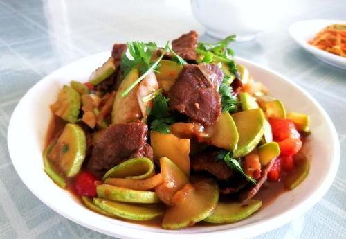 角瓜可以跟牛肉一起吃吗 第2张 角瓜可以跟牛肉一起吃吗 第2张